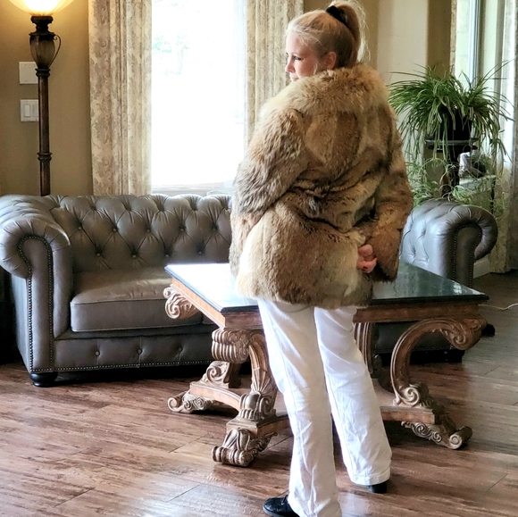 Luscious Coyote Fur Stroller sz M - Picture 15 of 17